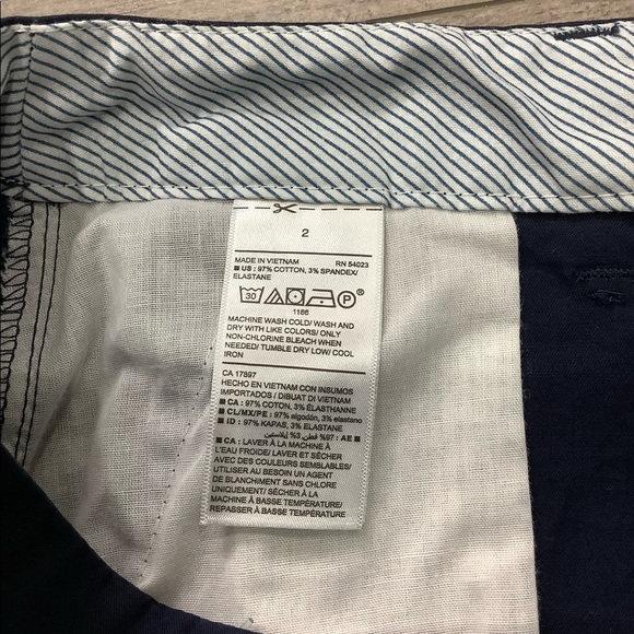 Women's Old Navy 2 XS 9” inseam Shorts Bermuda Chino Khakis Navy Blue Stretch - Picture 7 of 7